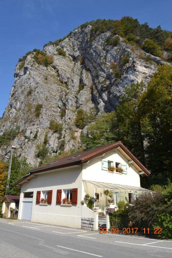 Chambre D'Hotes "Le Moulin" 通内 外观 照片